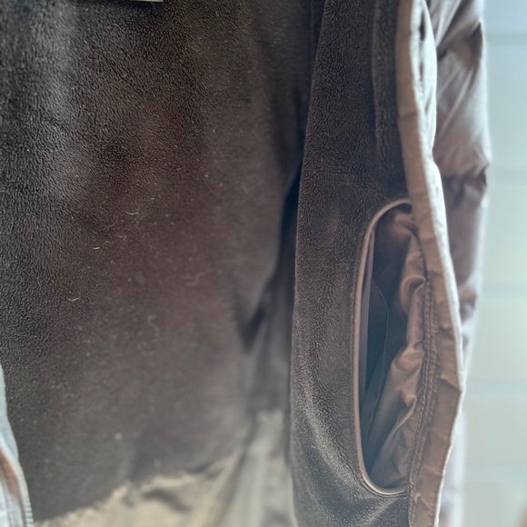 Marmot Montreal Jacket Women in Black - Picture 13 of 14